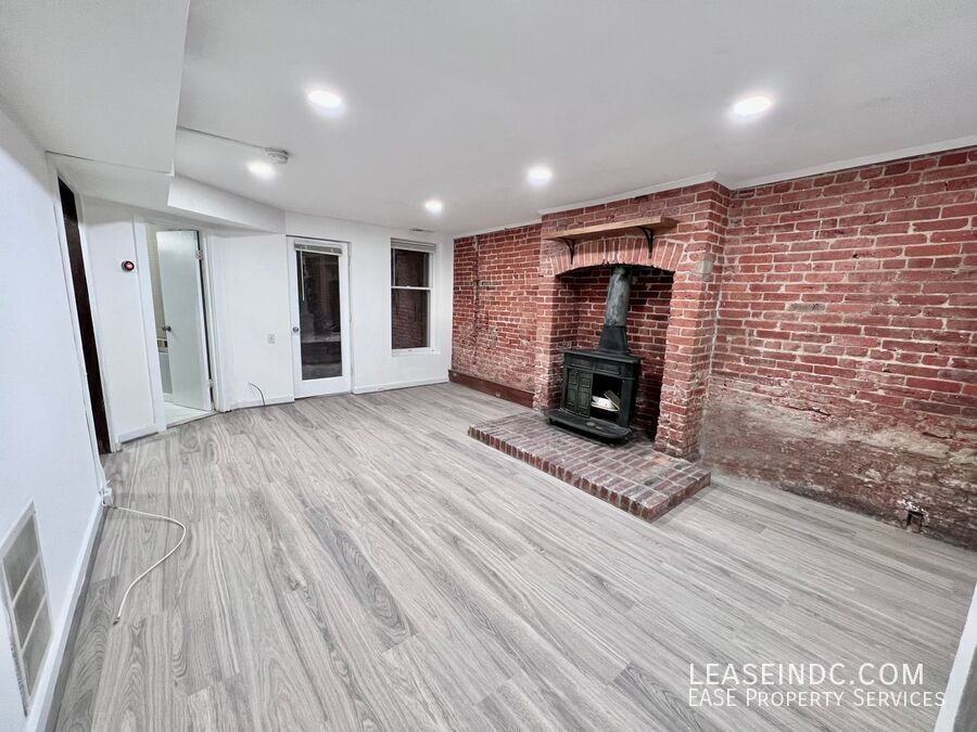 1007 New Hampshire Ave Nw #1 - Photo 2 of 12