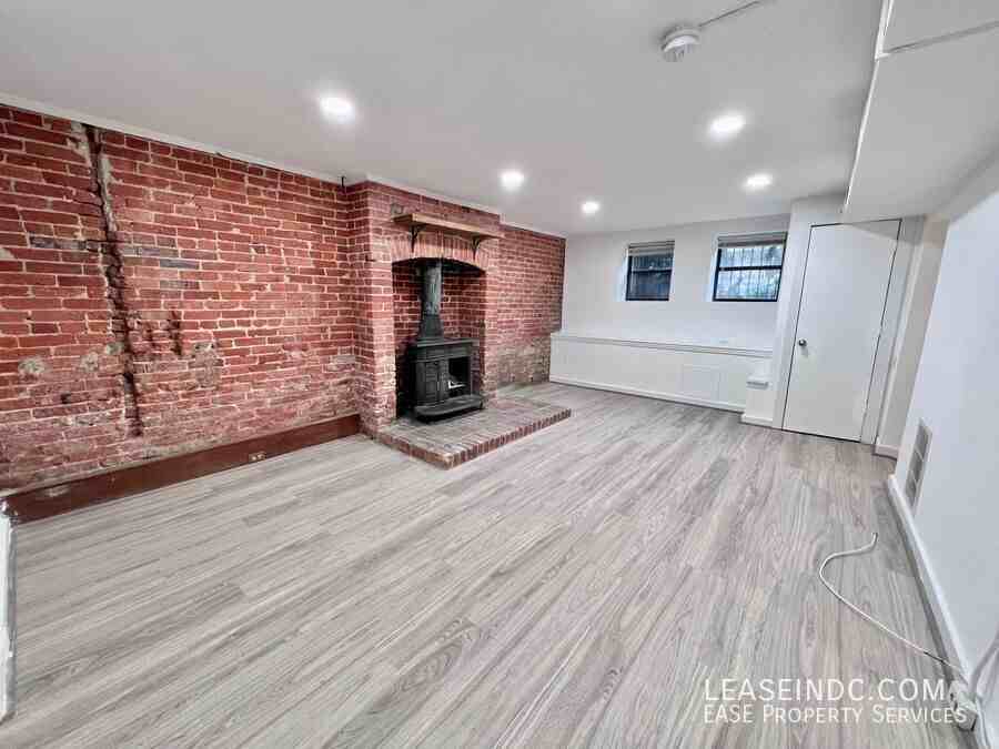1007 New Hampshire Ave Nw #1 - Photo 6 of 12