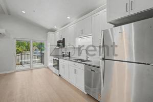 featured image of 4325 Arnold St Ne #4325