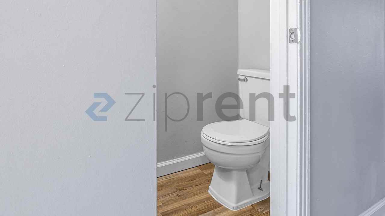 813 Golfview Pl #B - Photo 7 of 28