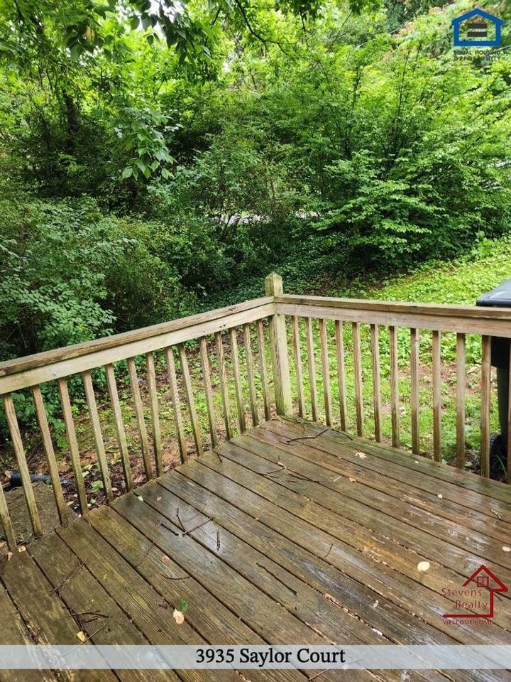 3935 Saylor Ct - Photo 5 of 14