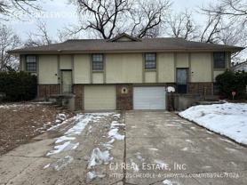 7427 Englewood Ln - Photo 1 of 1