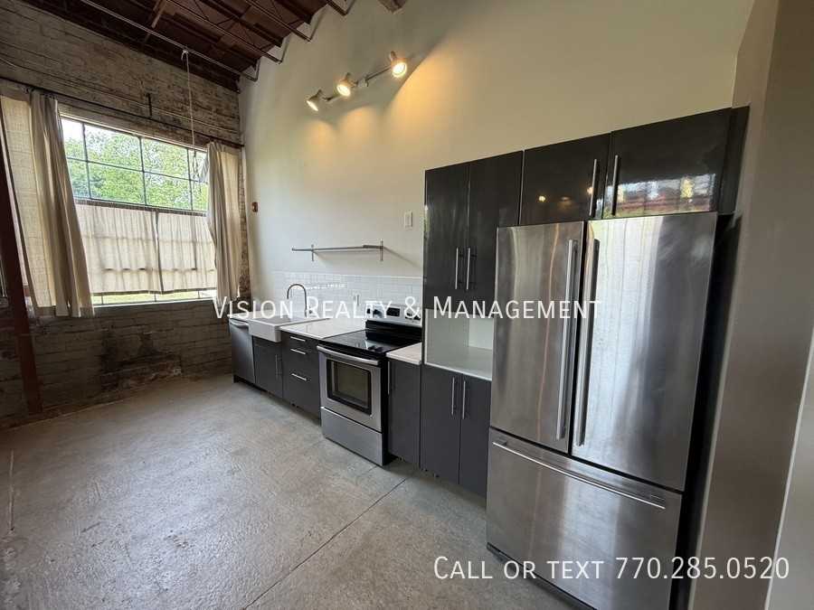 202 Bradley St #1 - Photo 5 of 11