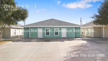 featured image of 220 E 18th St #2