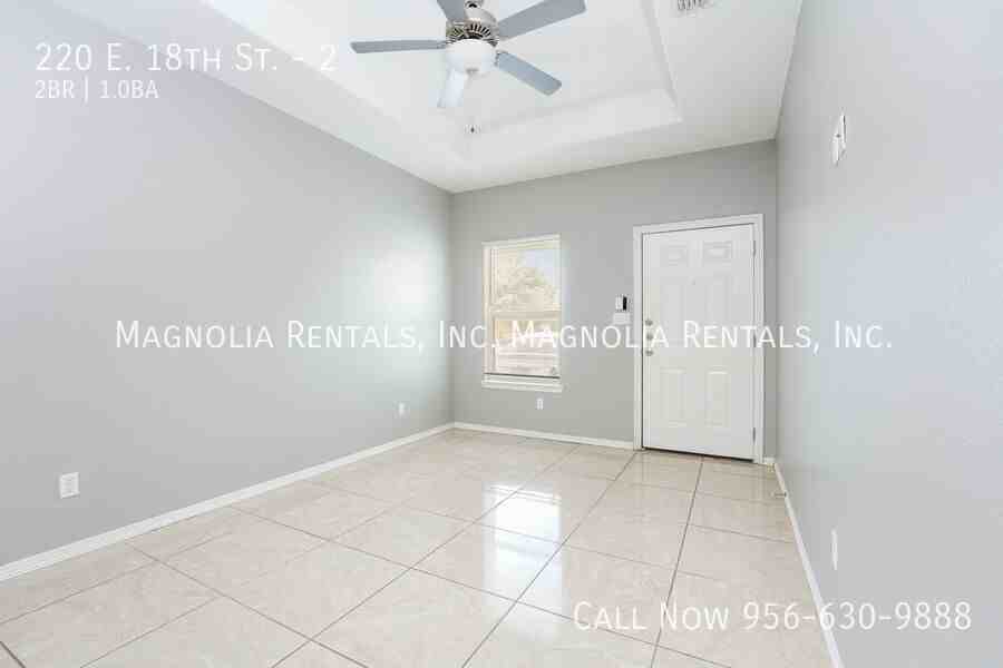 220 E 18th St #2 - Photo 5 of 11