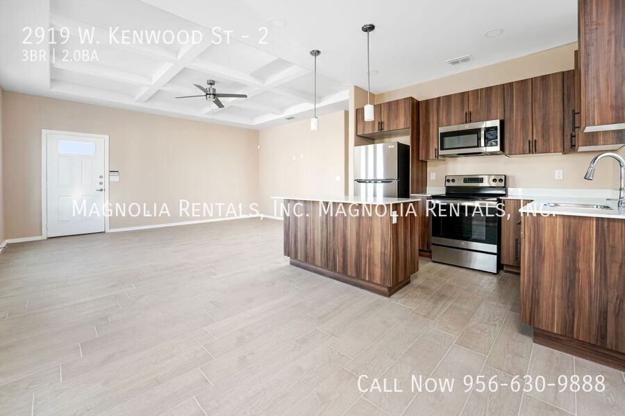 2919 W Kenwood St #2 - Photo 2 of 13