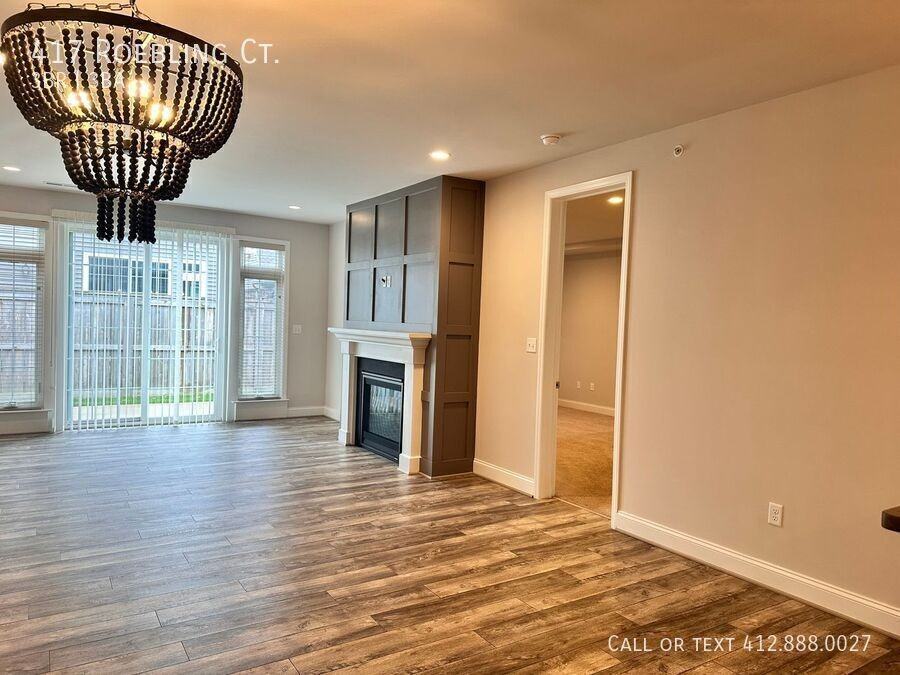 417 Roebling Ct - Photo 4 of 27
