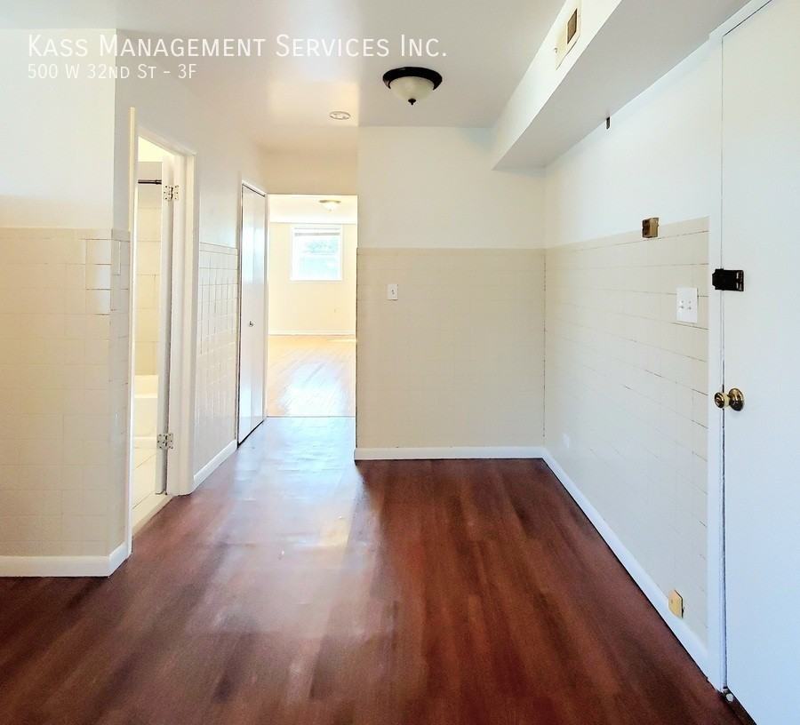 500 W 32nd St #3F - Photo 4 of 16