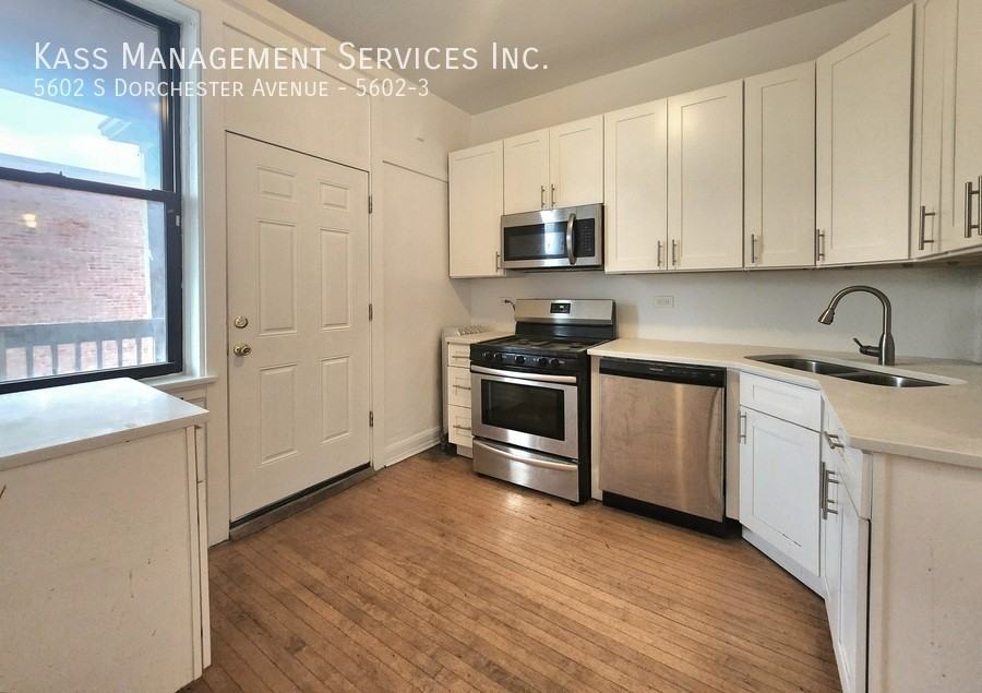 5602 S Dorchester Ave #5602-3 - Photo 2 of 20