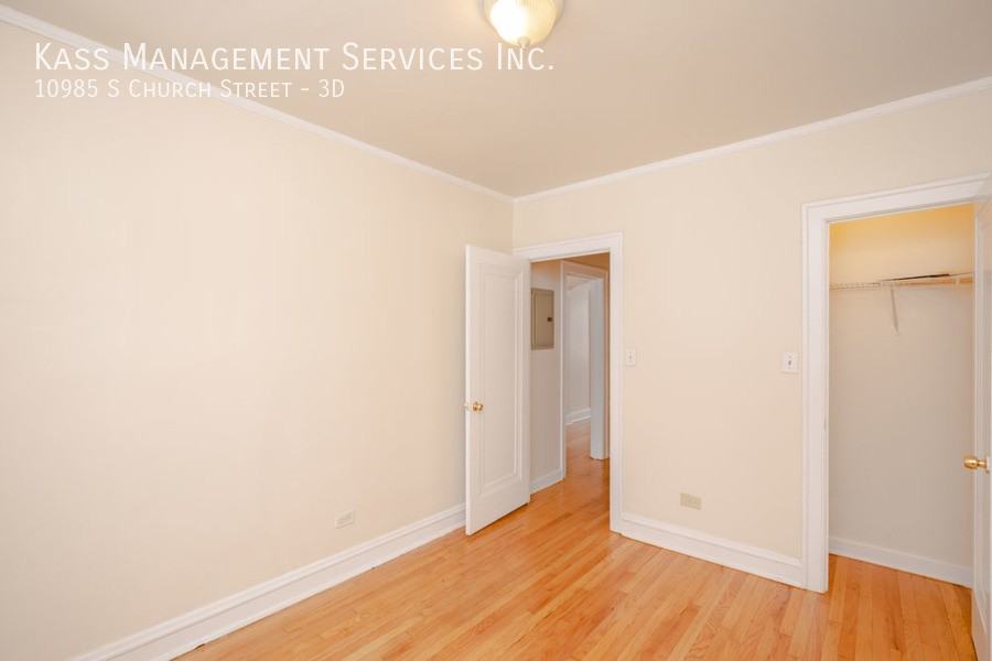 10985 S Church St #3D - Photo 5 of 11