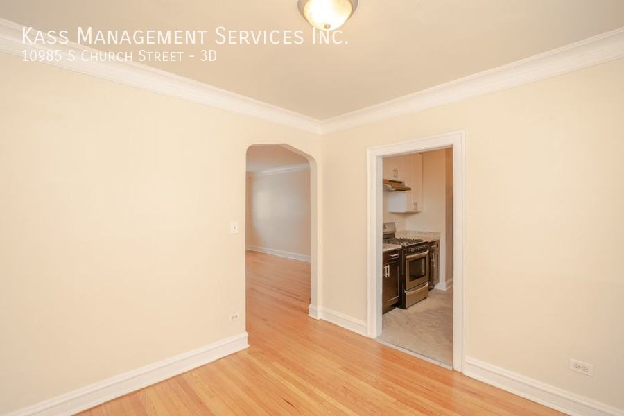 10985 S Church St #3D - Photo 6 of 11