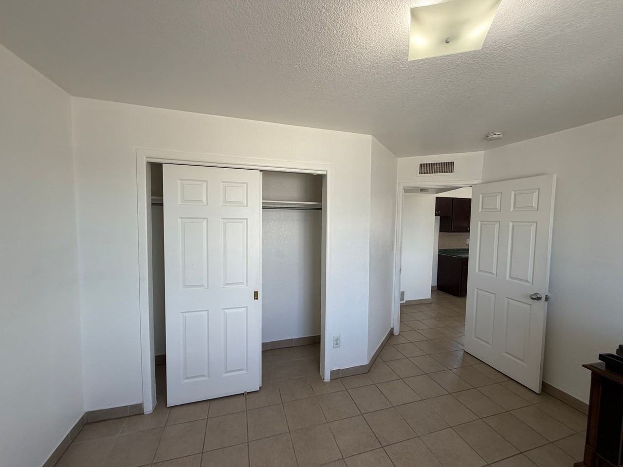 Oakridge Aparments - Photo 7 of 34