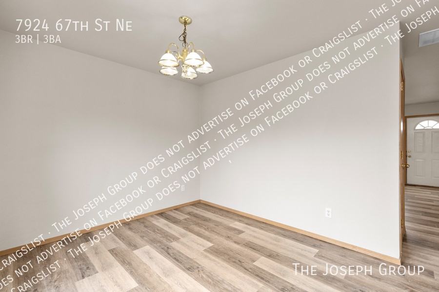 7924 67th St Ne - Photo 7 of 37