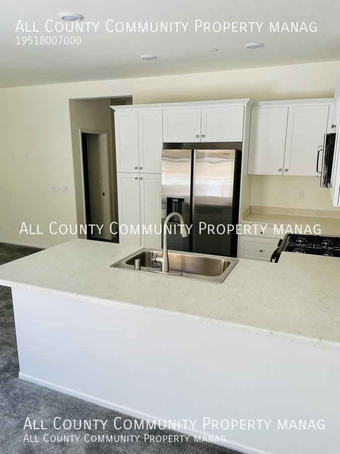 27408 Provincetown Way - Photo 6 of 32