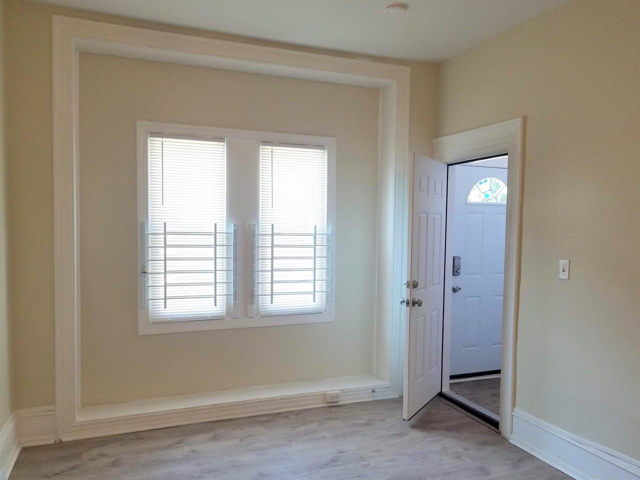 3139 N 15th St #1stFL - Photo 2 of 18