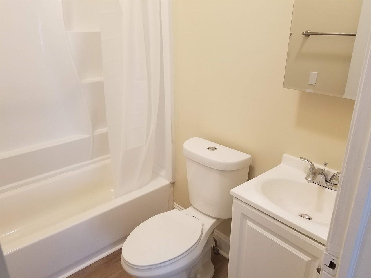 3139 N 15th St #1stFL - Photo 6 of 18