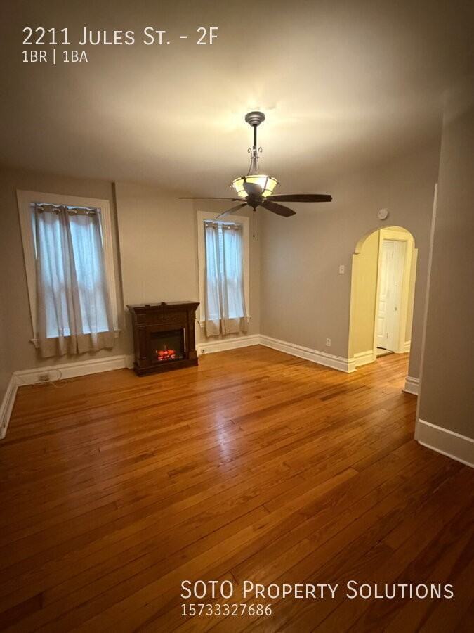 2211 Jules St #2F - Photo 2 of 14