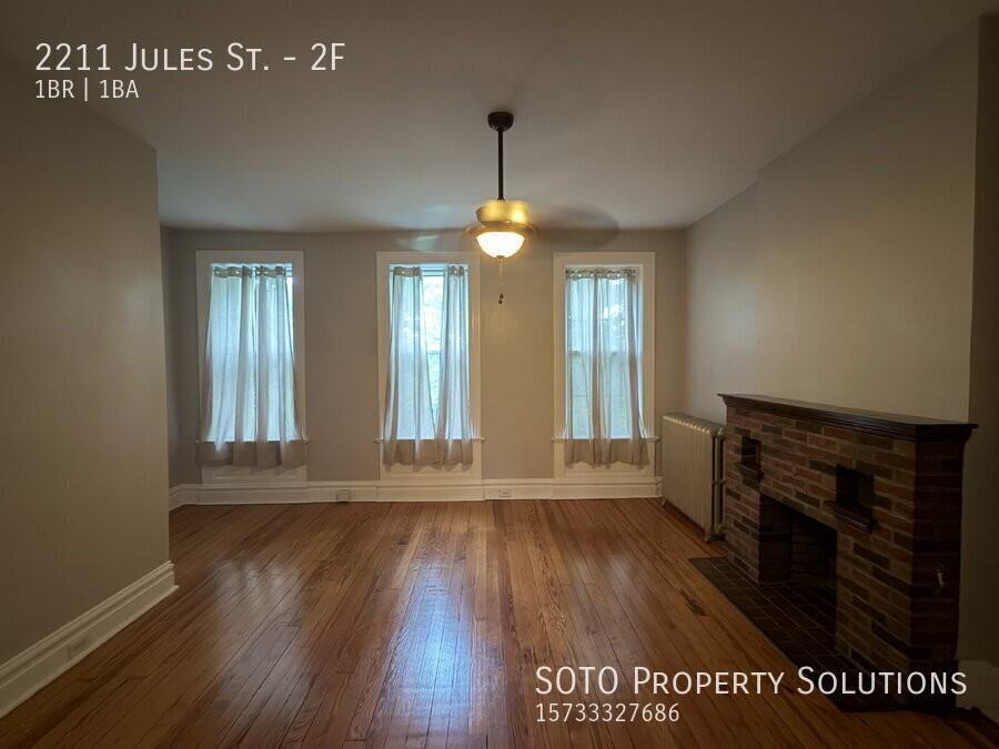 2211 Jules St #2F - Photo 3 of 14