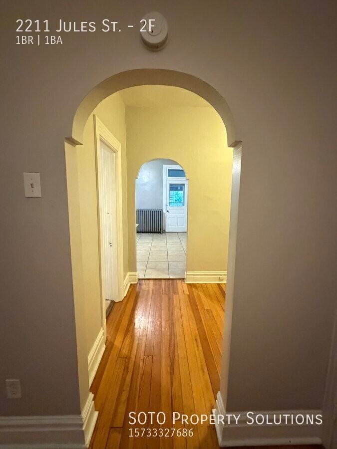 2211 Jules St #2F - Photo 5 of 14