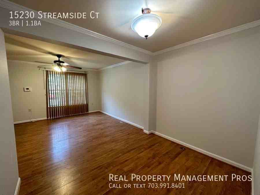 15230 Streamside Ct - Photo 5 of 25
