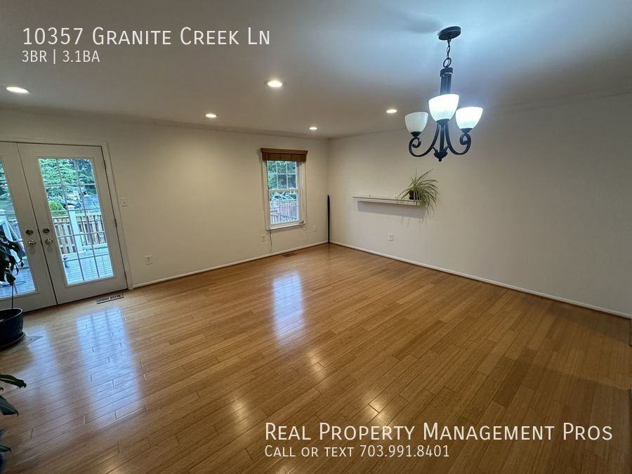10357 Granite Creek Ln - Photo 5 of 28
