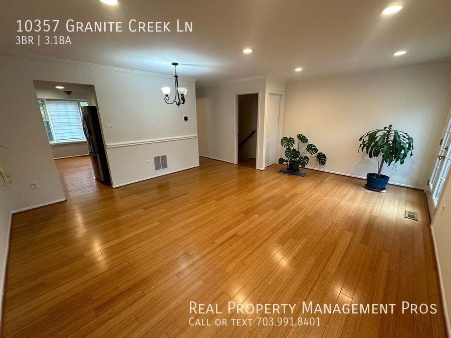10357 Granite Creek Ln - Photo 7 of 28