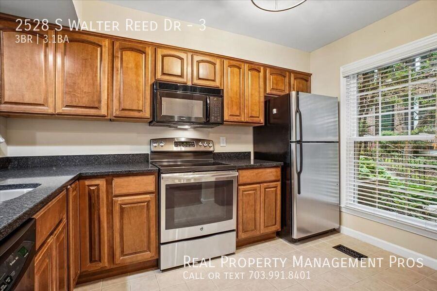 2528 S Walter Reed Dr #3 - Photo 5 of 45