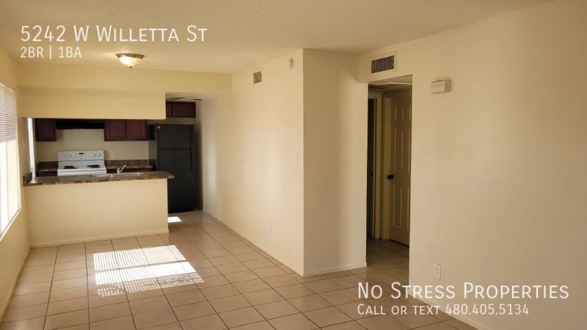 5242 W Willetta St - Photo 3 of 15