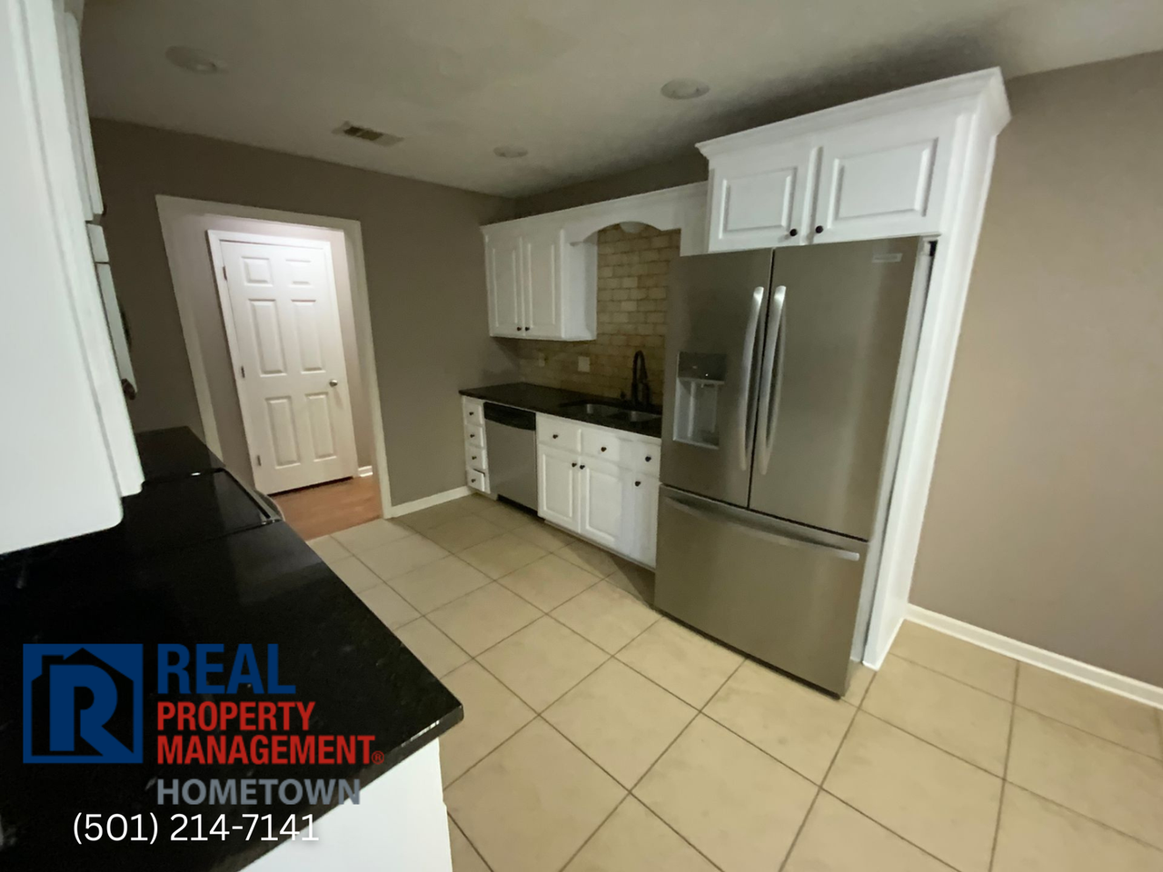 2809 Ewing Ln - Photo 7 of 26