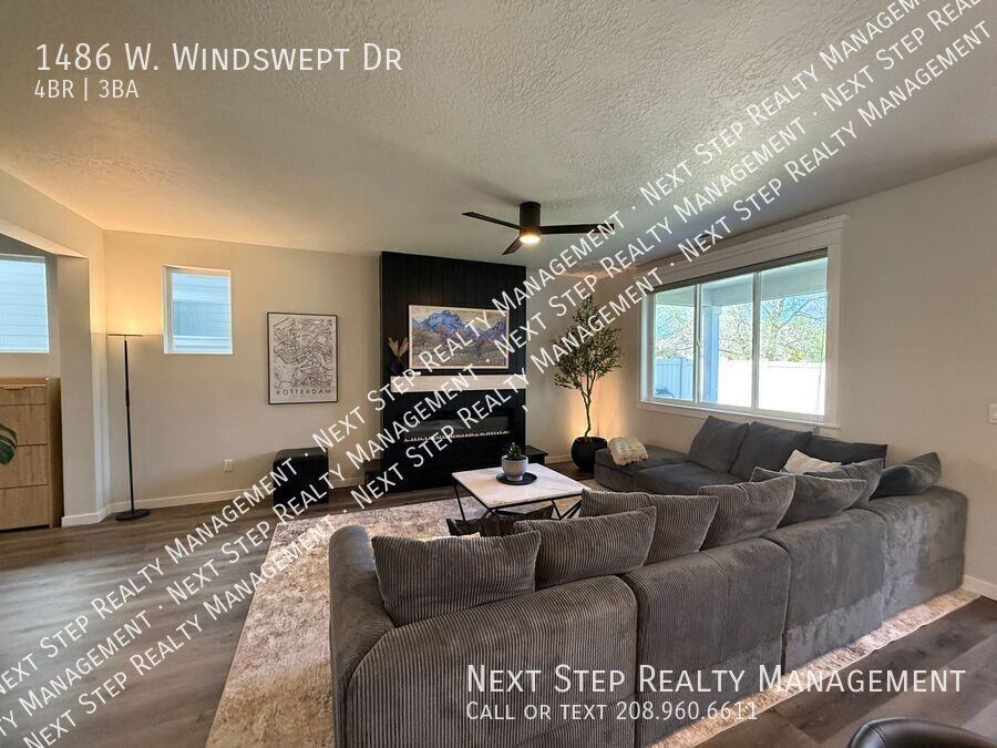 1486 W Windswept Dr - Photo 4 of 21