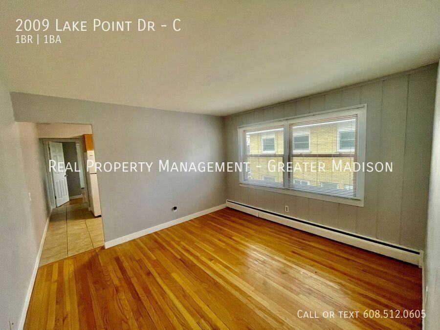 2009 Lake Point Dr #C - Photo 4 of 9