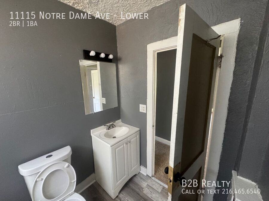 11115 Notre Dame Ave - Photo 3 of 18