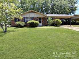 3809 Millcreek Ln - Photo 1 of 1