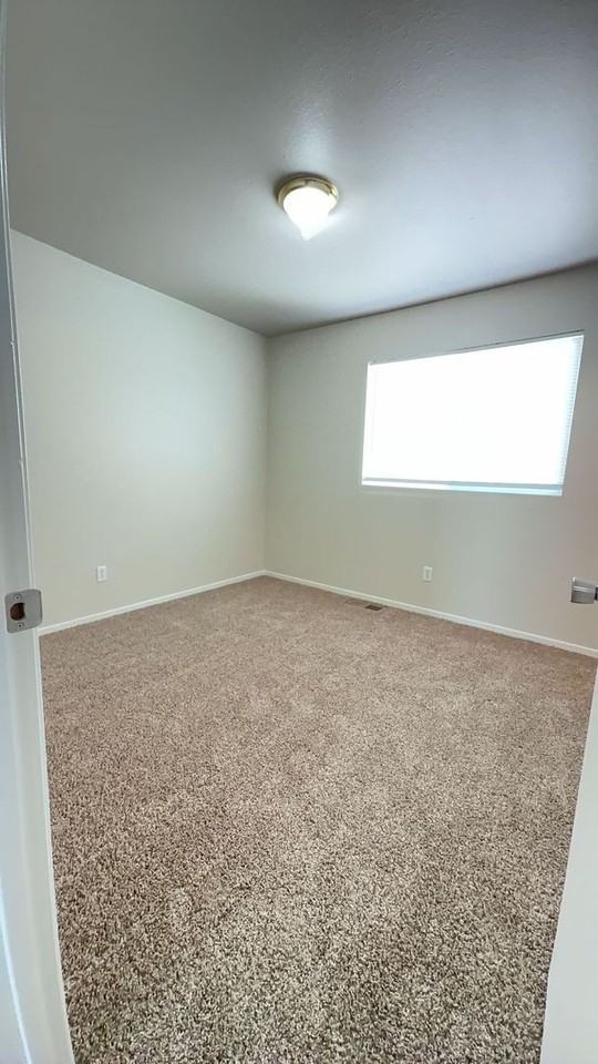3703 Compass Pointe Ave - Photo 2 of 12