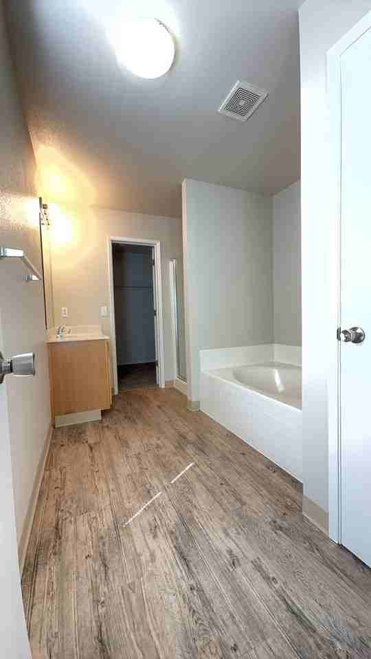 3703 Compass Pointe Ave - Photo 5 of 12