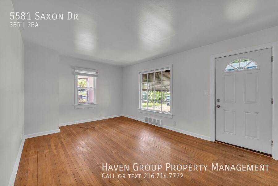 5581 Saxon Dr - Photo 3 of 24