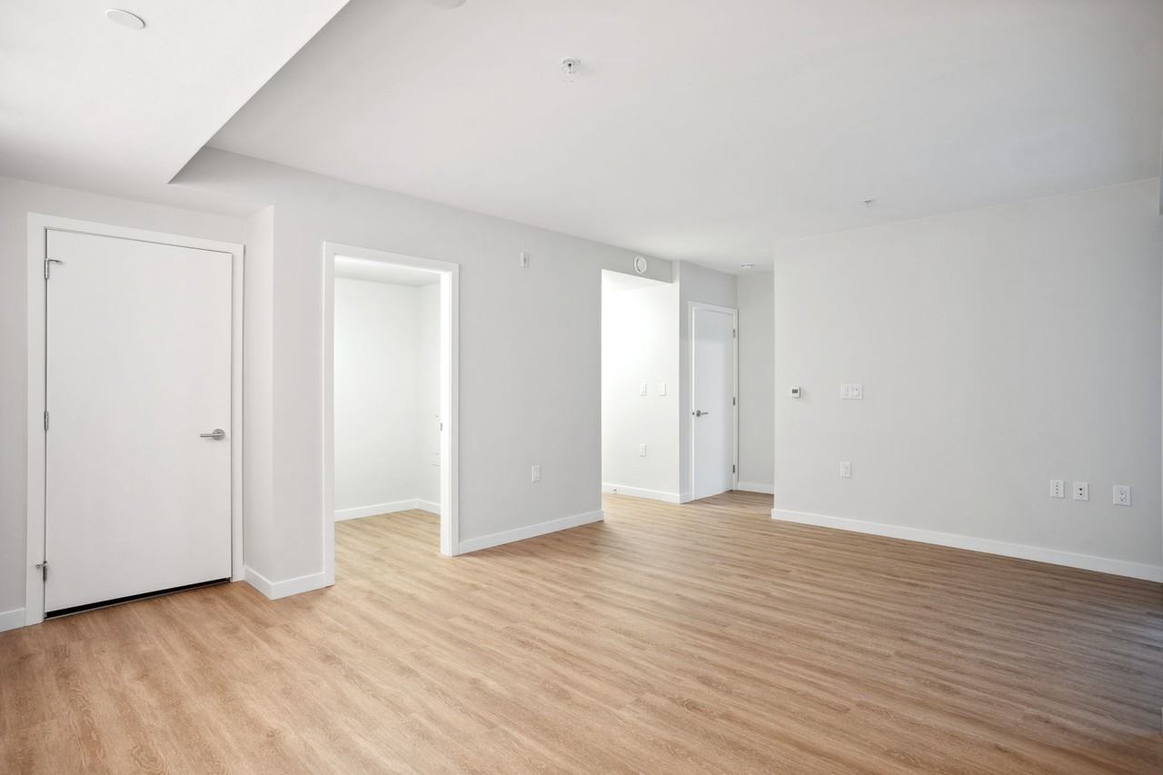 3435 Sawmill Crescent #240 - Photo 5 of 29
