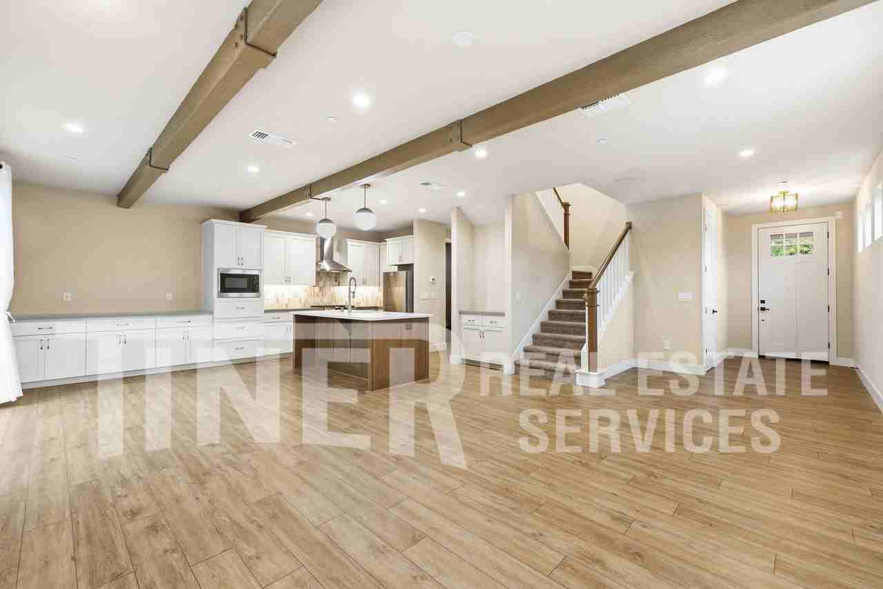 8931 Fair Oaks Blvd - Photo 2 of 29