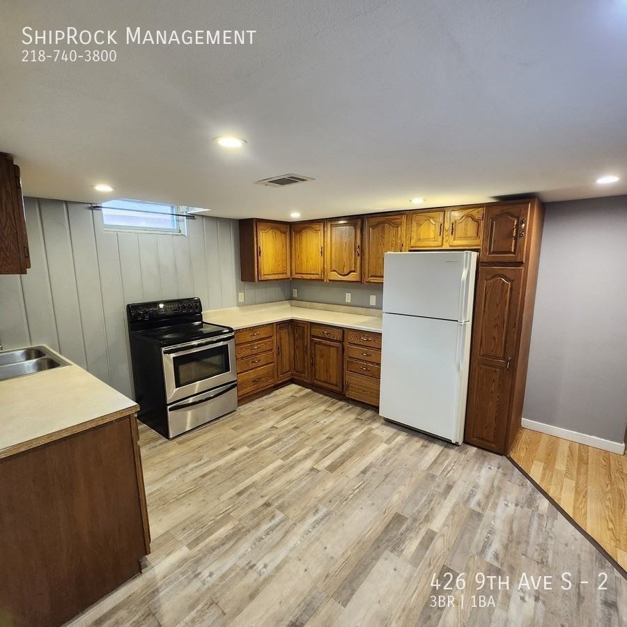 426 9th Ave S #2 - Photo 2 of 19