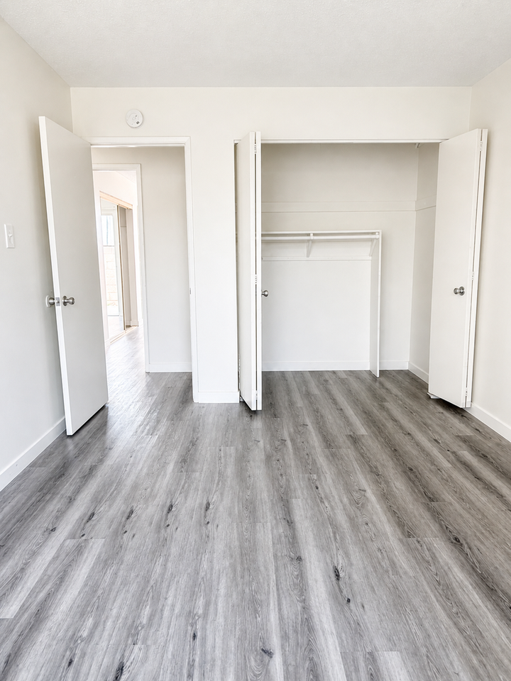 Townhome 2 bed 1.5 Bath in Anaheim - Photo 7 of 9
