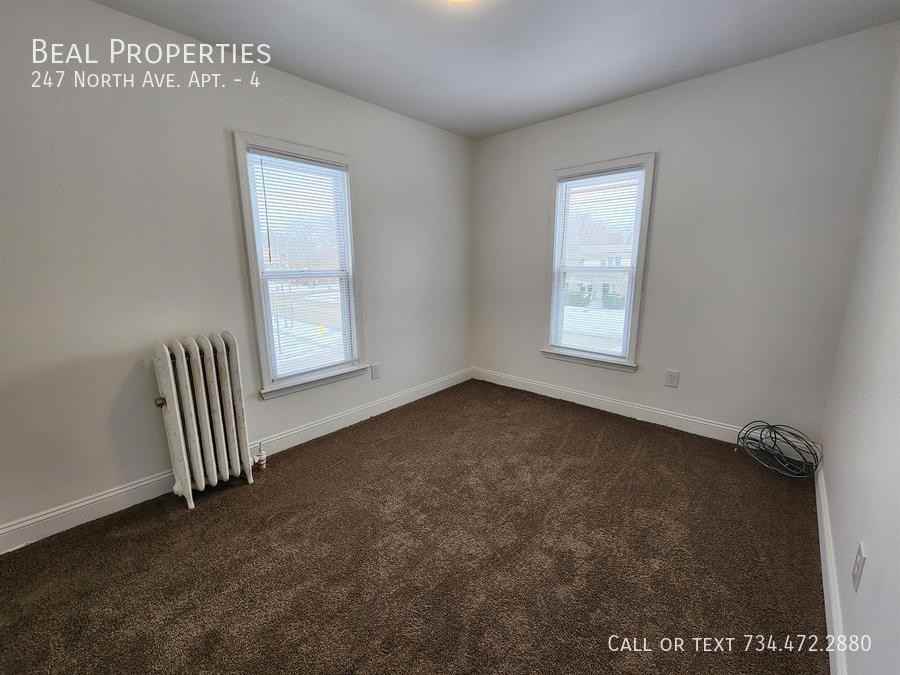 247 247 North Ave. Apt. #4 - Photo 5 of 10
