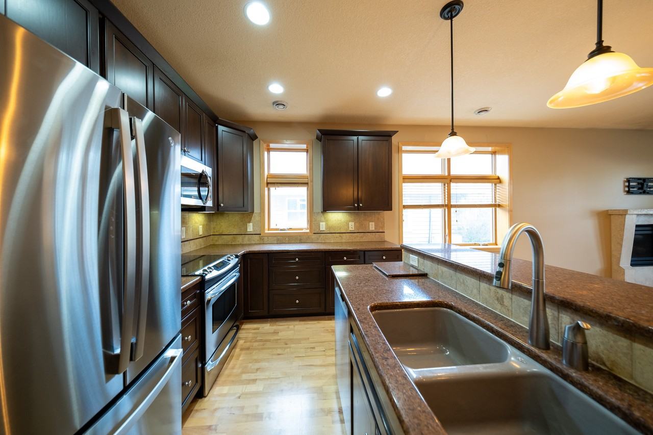 852 Berwood Ave #1 - Photo 3 of 27