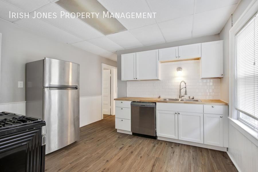 700 Hopkins St #2 - Photo 4 of 15