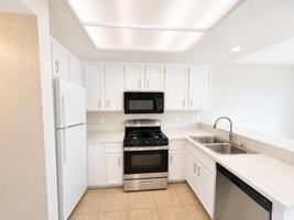 featured image of 1112 S Cypress Ave