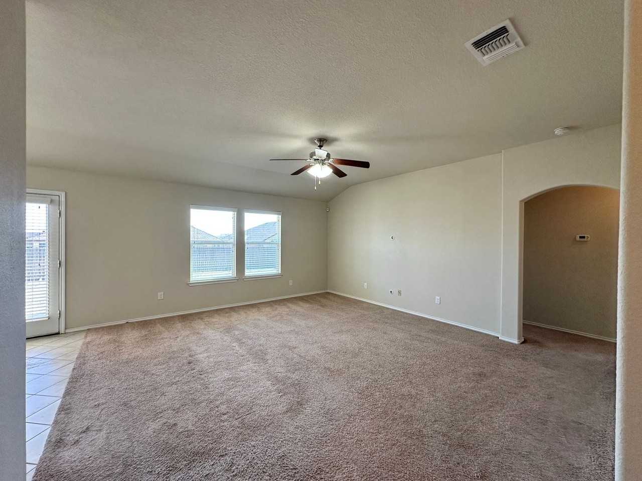 702 Deborah Kay Dr - Photo 2 of 33