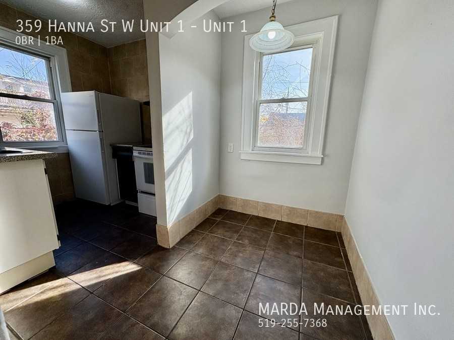359 Hanna St W Unit 1 #1 - Photo 5 of 15