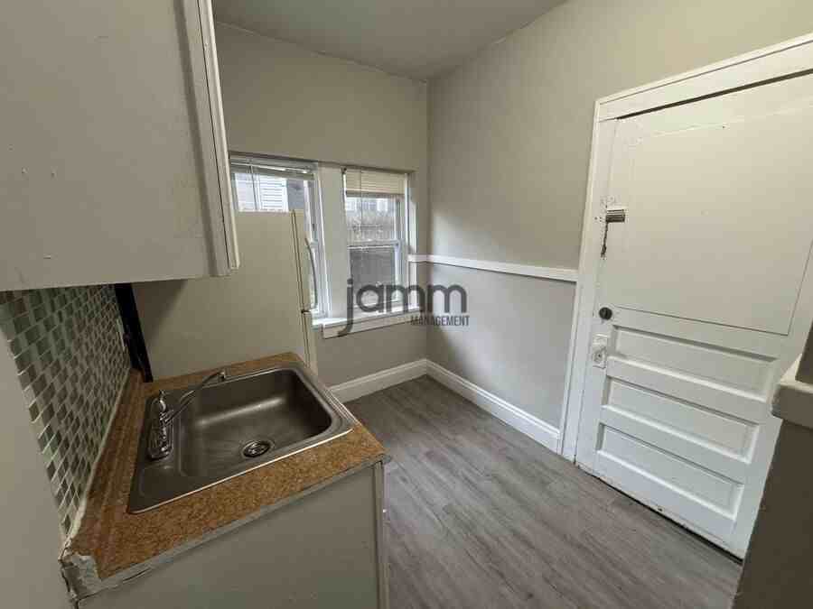 3438 Bosworth Rd - 3438 Bosworth Rd #7 - Photo 4 of 10