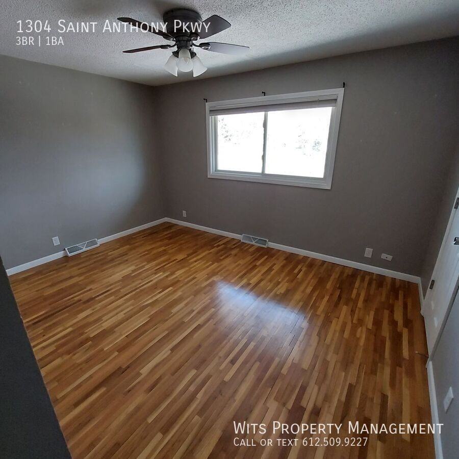 1304 Saint Anthony Pkwy - Photo 2 of 9