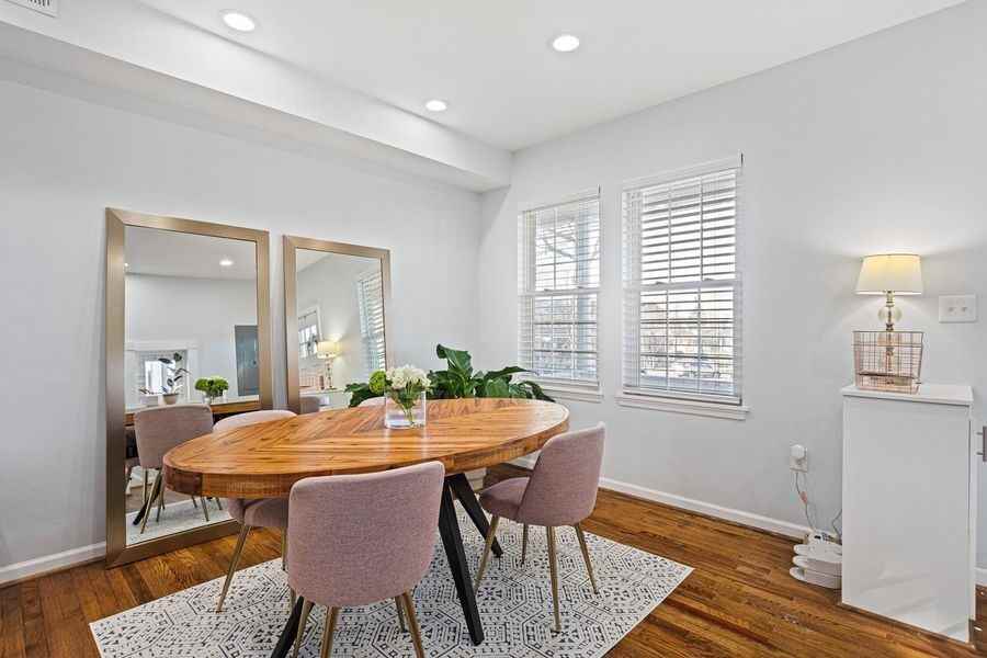 1609 Minnesota Ave Se - Photo 5 of 47