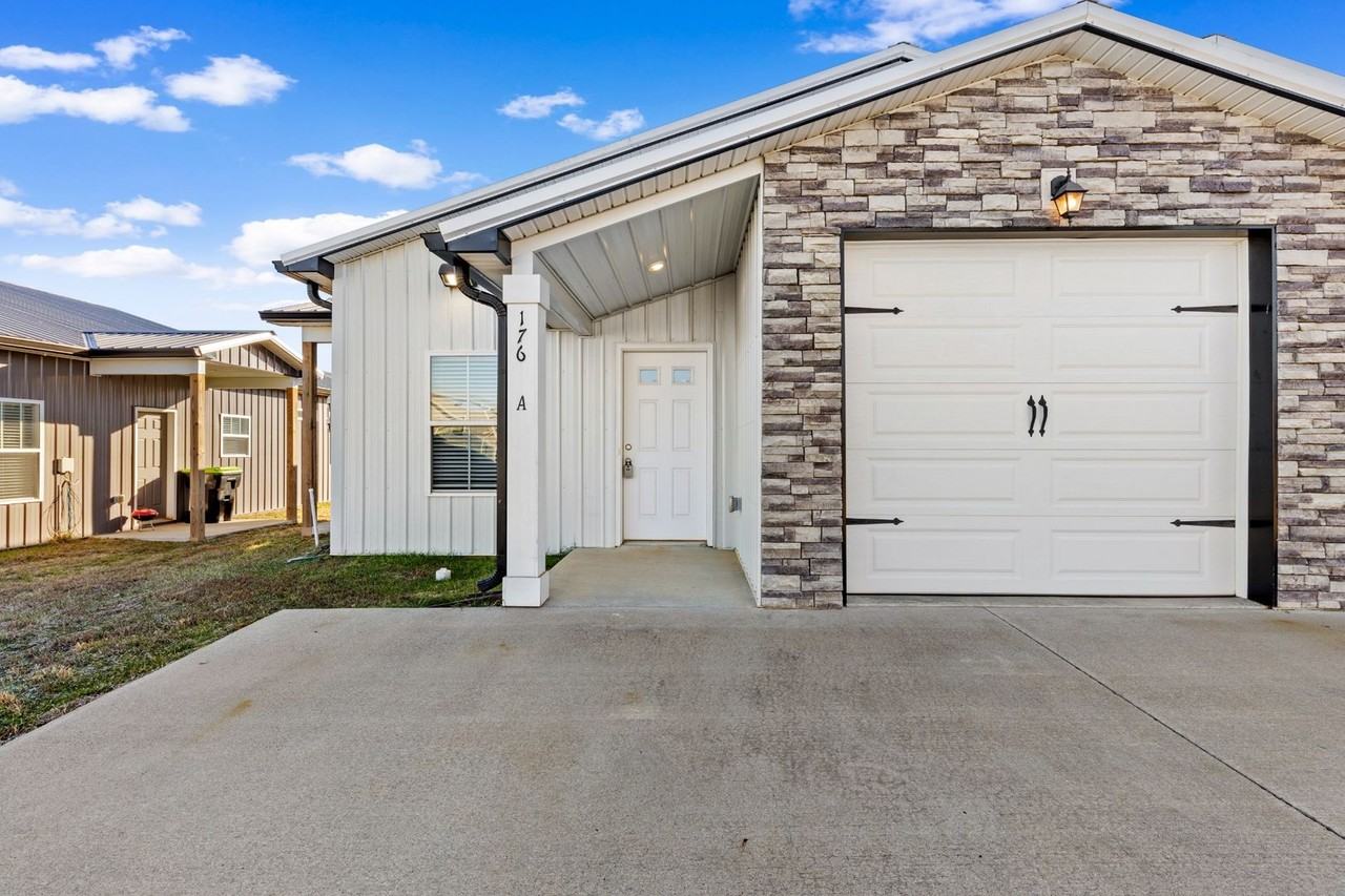 Bainbridge Drive - Photo 3 of 50
